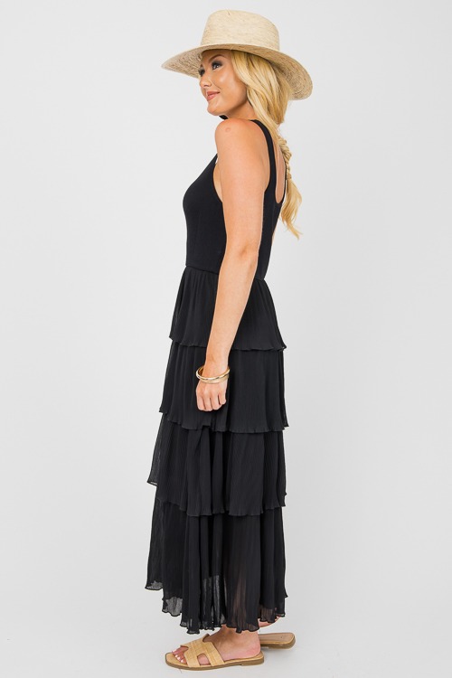 Playful Pleats Midi, Black - 0610-101h.jpg