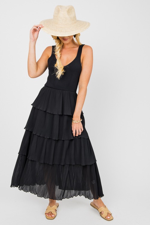 Playful Pleats Midi, Black - 0610-107.jpg