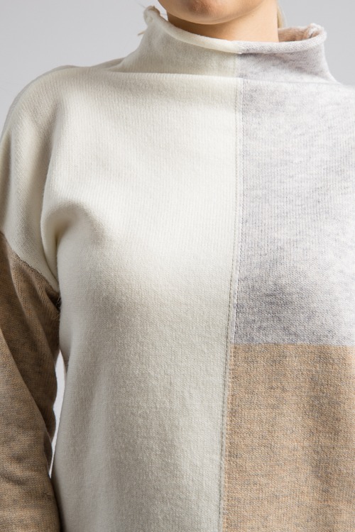 Neutral Colorblock Sweater - 0829-124.jpg