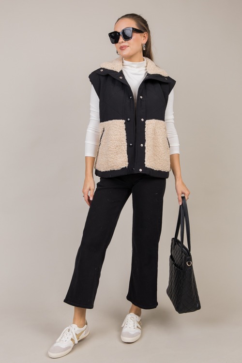 Colorblock Sherpa Vest, Black - 1030-214.jpg