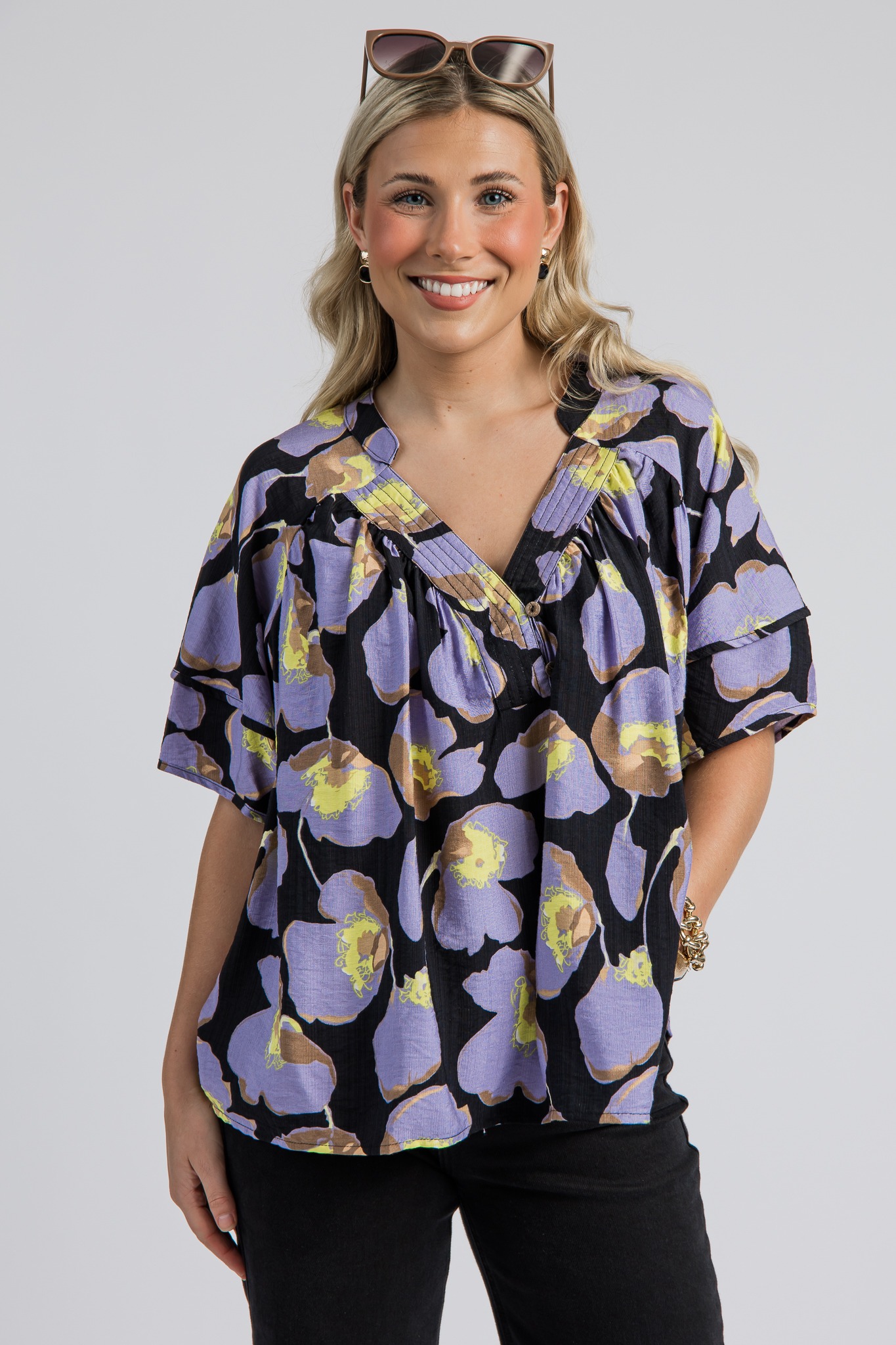 Luna Floral Top, Black - 4K7A0454.jpg