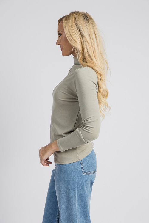 Go-To Mock Neck Top, Sage - 4K7A1027.jpg