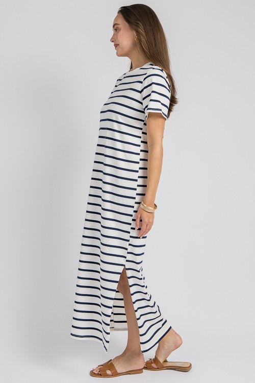 Brodie Stripe Maxi, Navy - 4K7A9807.jpg