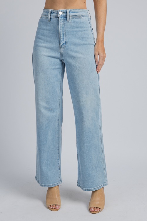 Moxie Wide Leg Jeans, Light - 4K7A9814.jpg