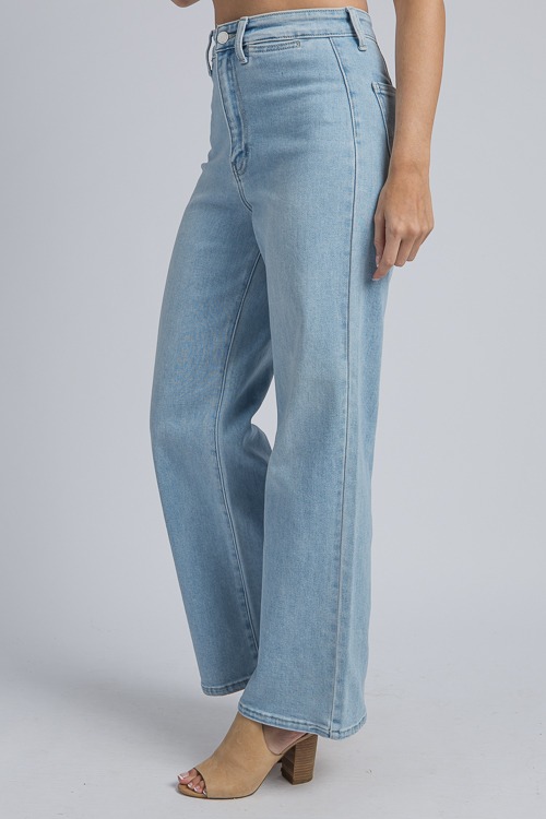 Moxie Wide Leg Jeans, Light - 4K7A9817.jpg