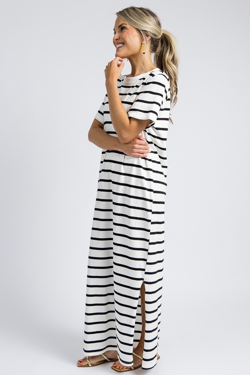 Brodie Stripe Maxi, Black - 4K7A9937.jpg