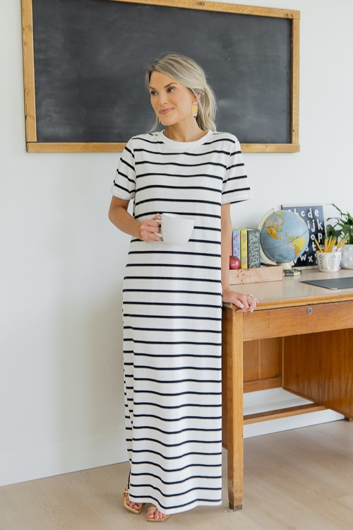 Brodie Stripe Maxi, Black - 4K7A9961.jpg